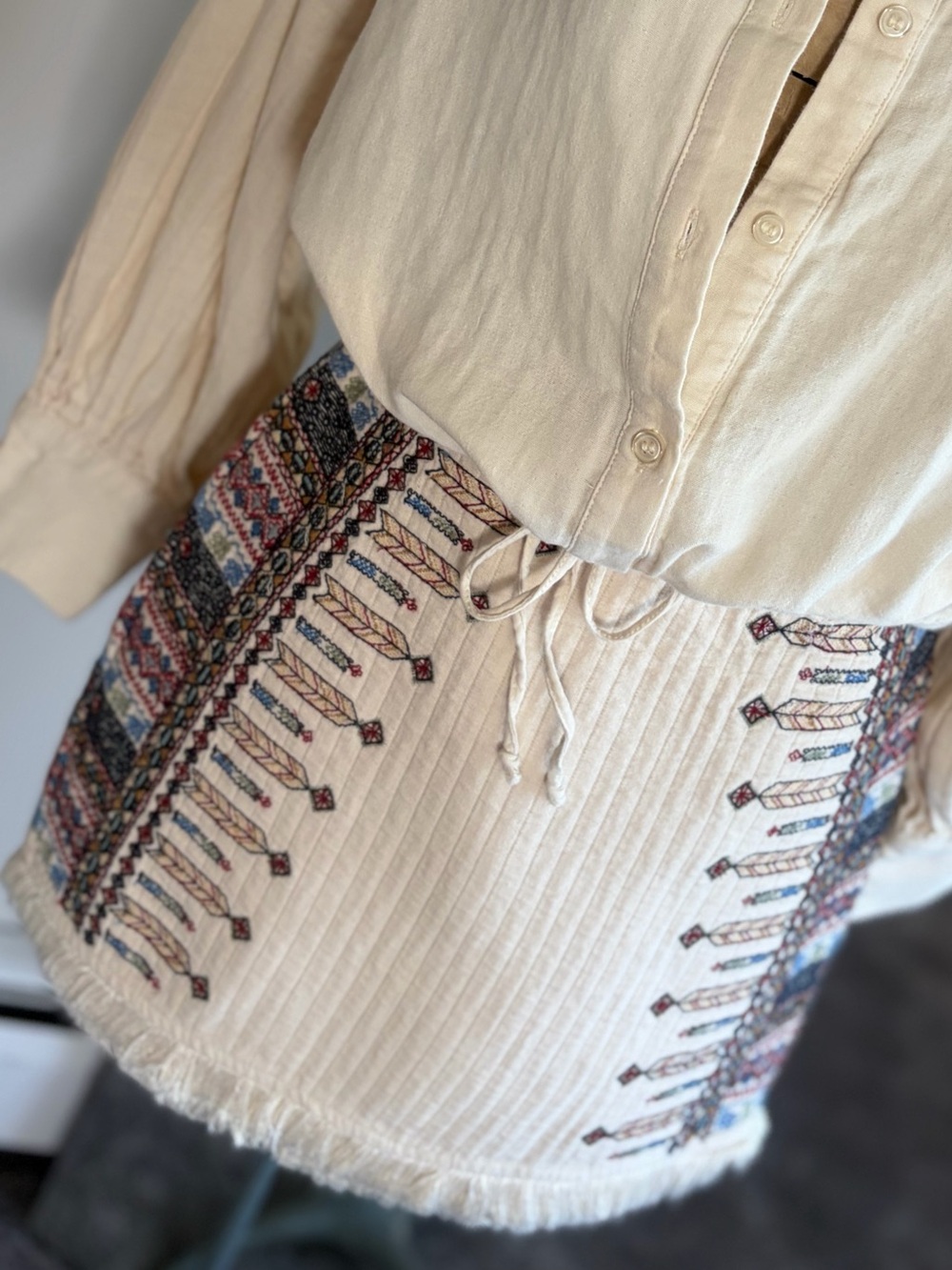 Zara Trafaluc Collection Cream Mini Skirt with Multicolor Embroidery